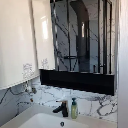 Blue Eden In Old Town Private Penthouse شقة زادار