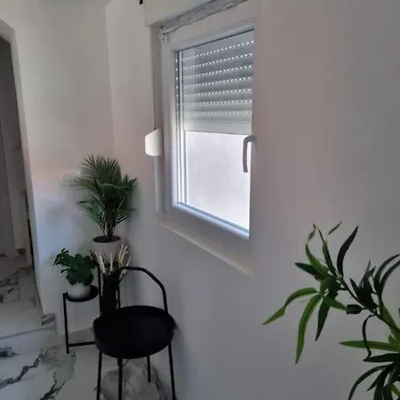 Blue Eden In Old Town Private Penthouse 자다르
