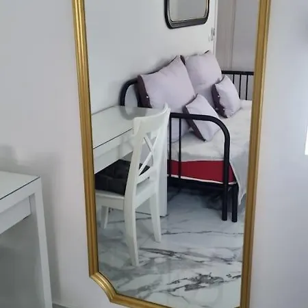 아파트 Blue Eden In Old Town Private Penthouse *