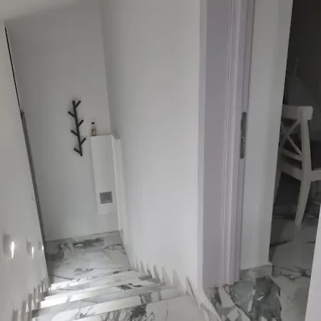 Blue Eden In Old Town Private Penthouse 아파트 *