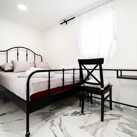 Blue Eden In Old Town Private Penthouse 아파트 *