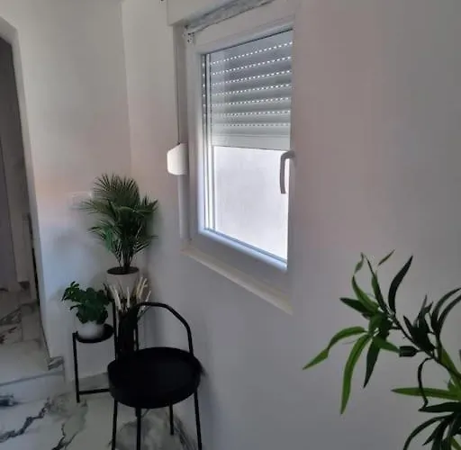 Blue Eden In Old Town Private Penthouse Zara