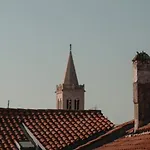 Blue Eden In Old Town Private Penthouse Apartman *